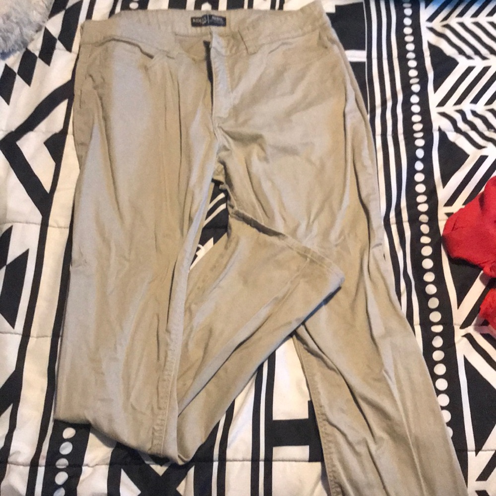 Lee’s khakis